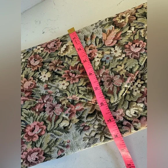 Vintage‎ Tapestry Floral Purse Large mint condition. - Picture 5 of 11